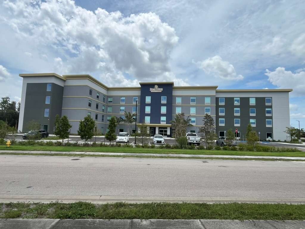 HomeTowne Suites